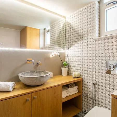 Gk Halepa Luxury Apartment